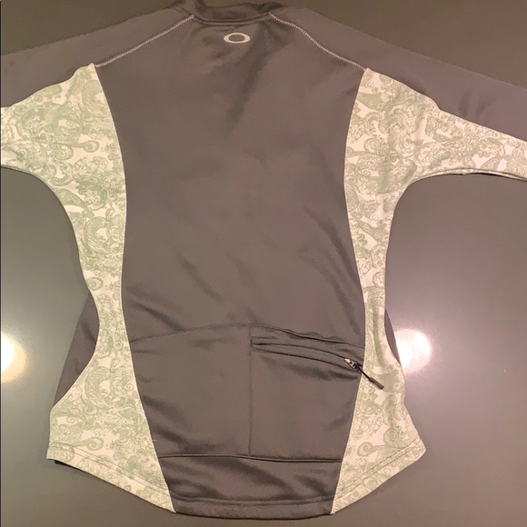 Cold Weather Cycling Jacket - Picture 8 of 9